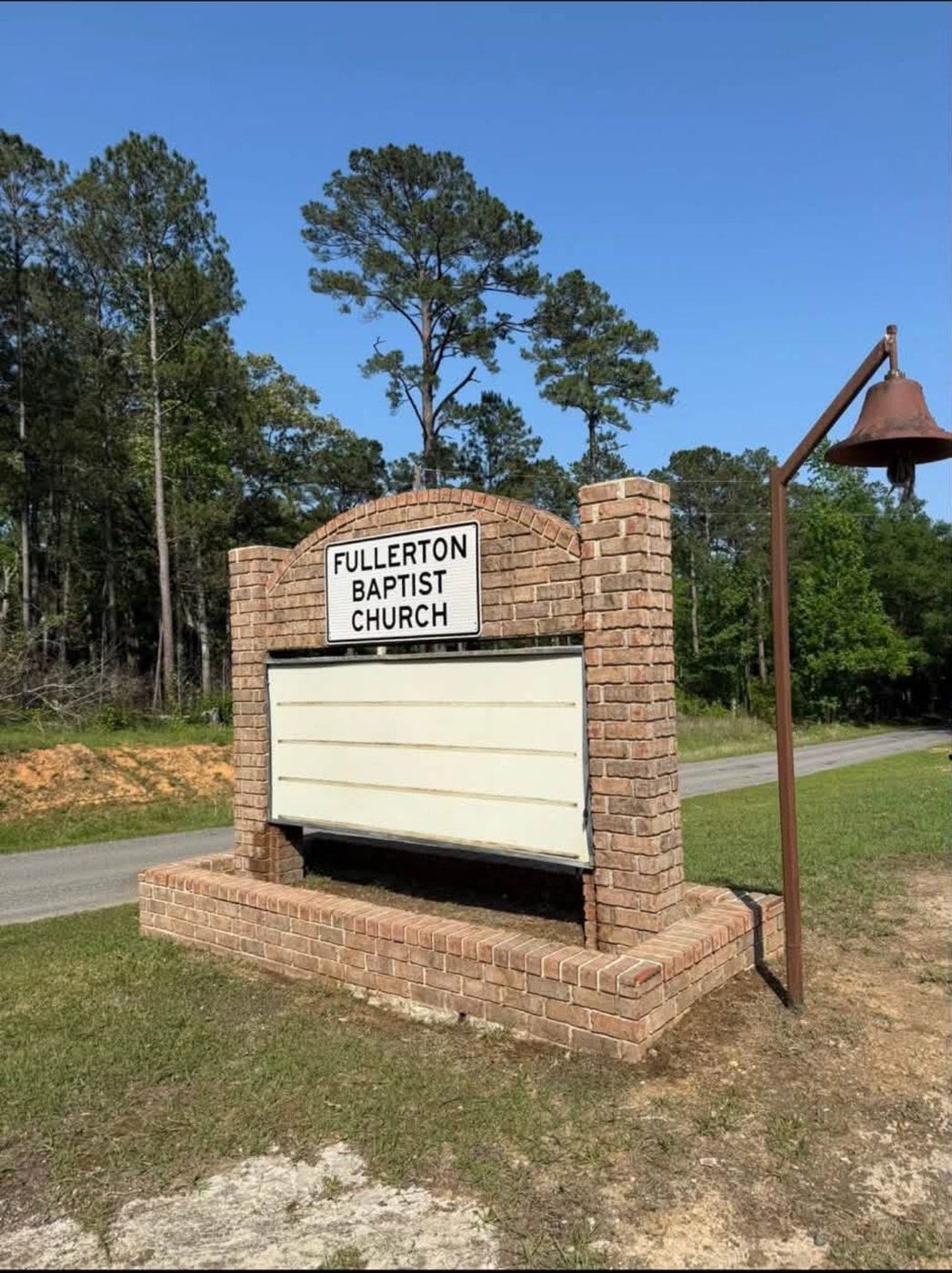 Fullerton Baptist Church sign after soft washing